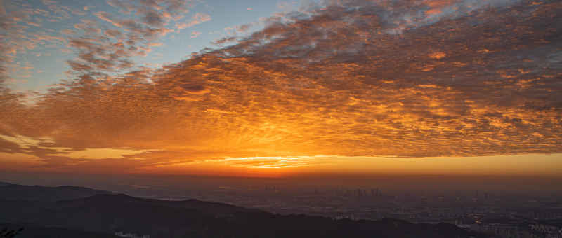 梅岭日出