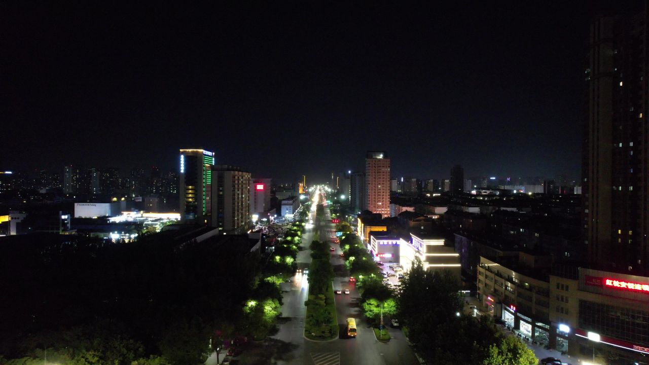 山东潍坊城市夜景交通车辆行驶航拍 
