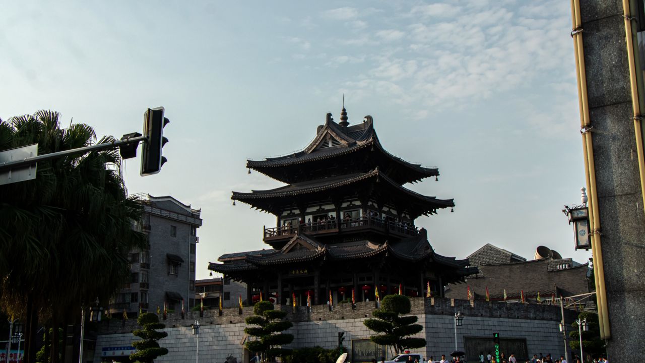 桂林逍遥楼白天到黑夜延时摄影