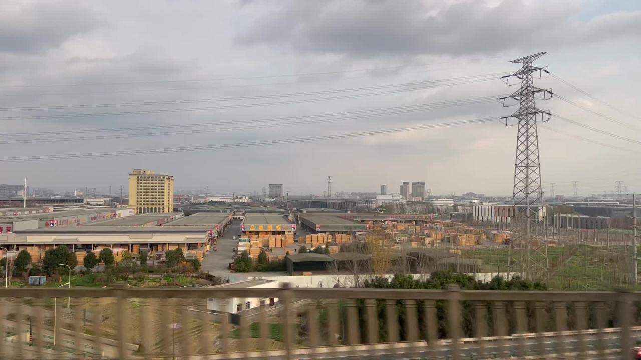 窗外的城市风景