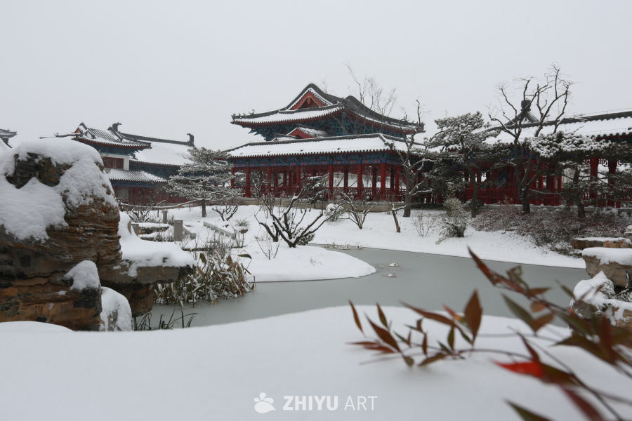 雪中古园