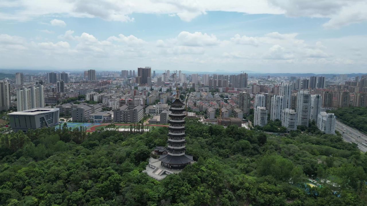  航拍江西赣州杨梅渡公园翠浪塔