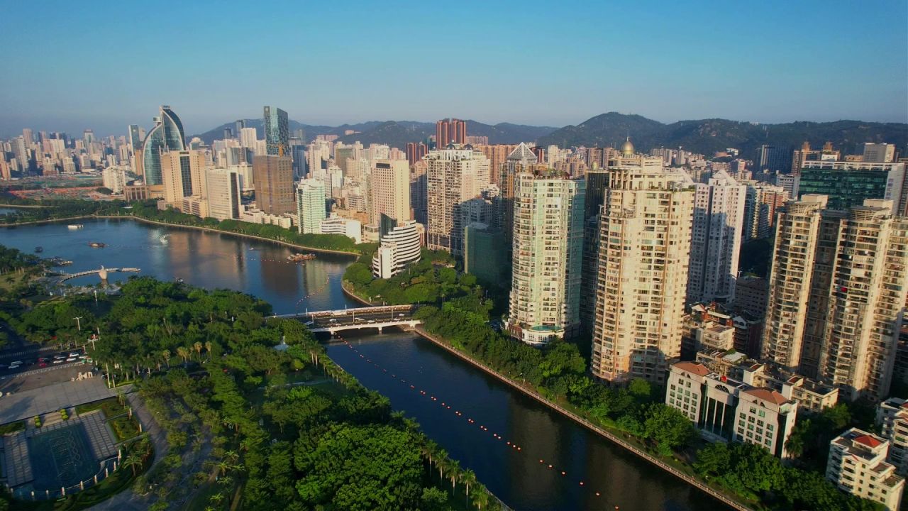航拍厦门白鹭洲公园景观