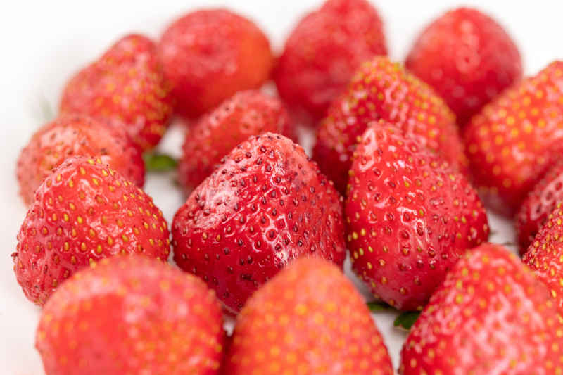 新鲜草莓水果实拍 35