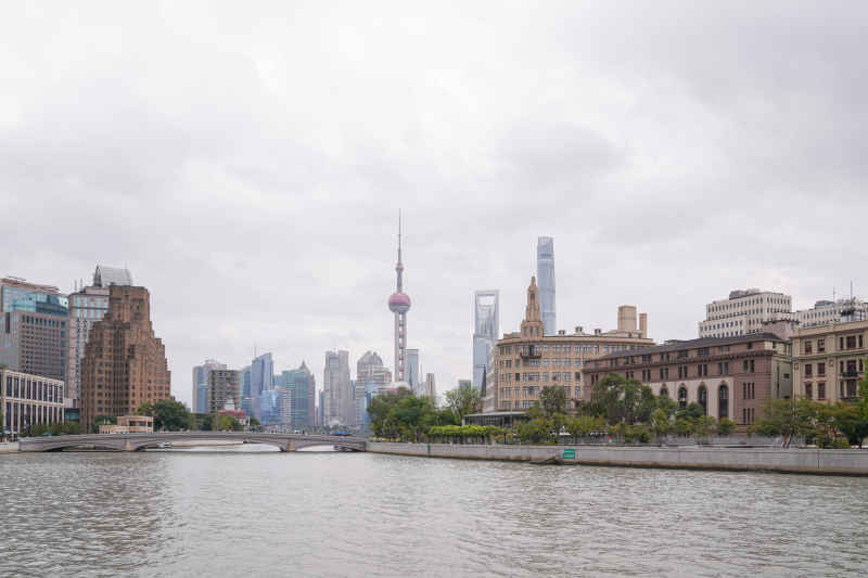 上海苏州河外滩边 10