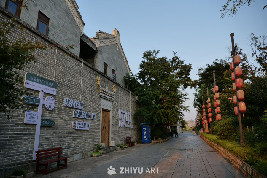 兴汉胜境景区一角 129