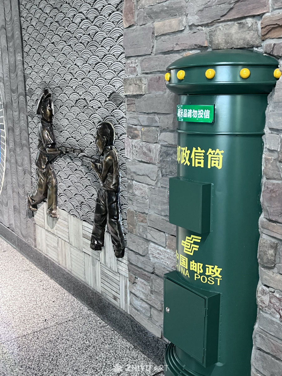 街头艺术邮筒与雕塑