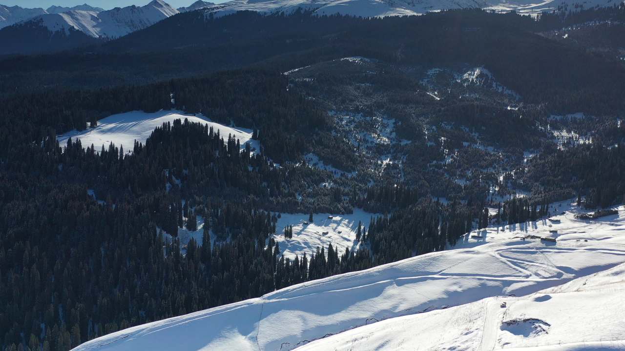 冬日山景