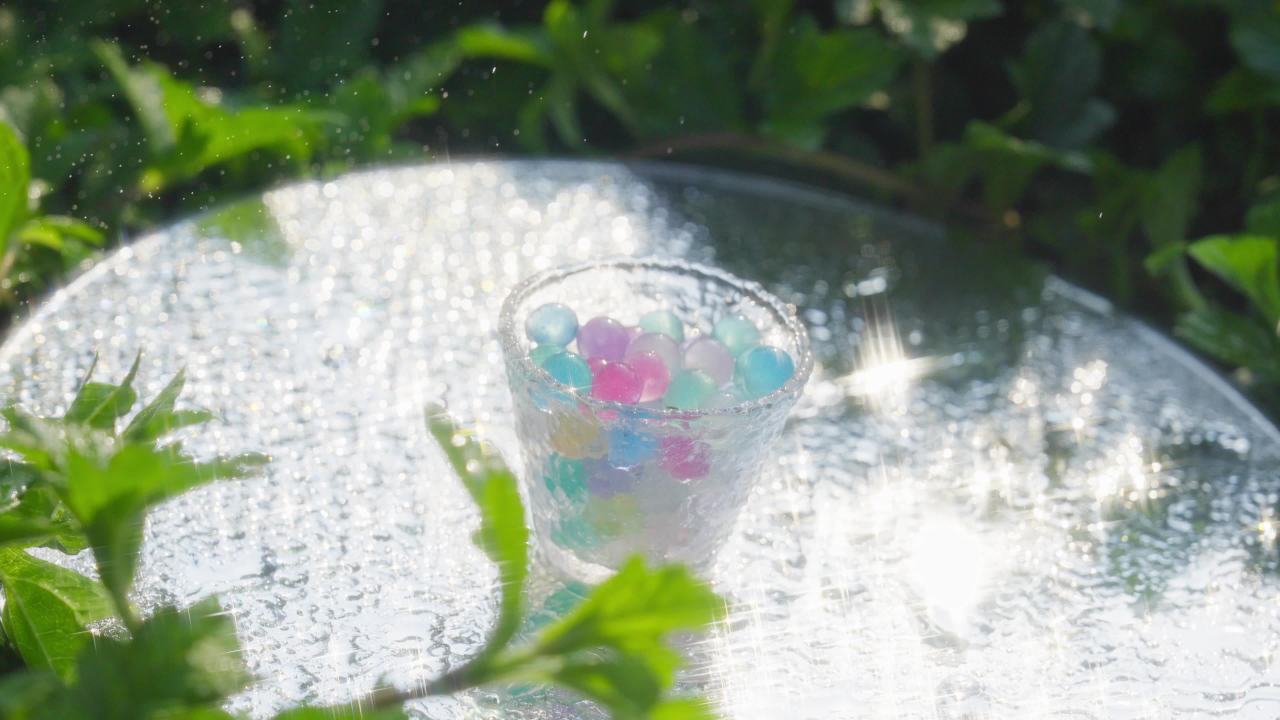 五颜六色的水宝宝