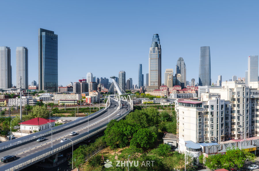 现代都市的清晨景象