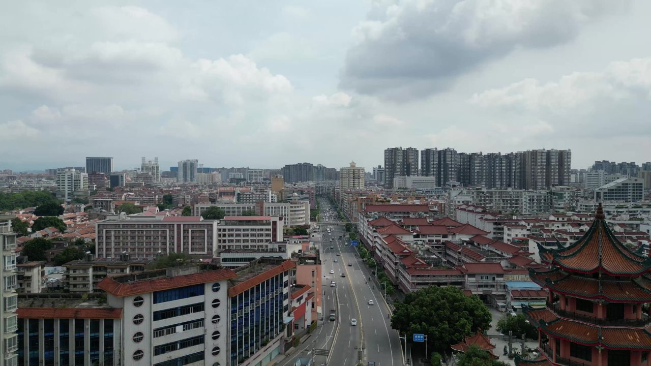 航拍福建漳州威镇阁