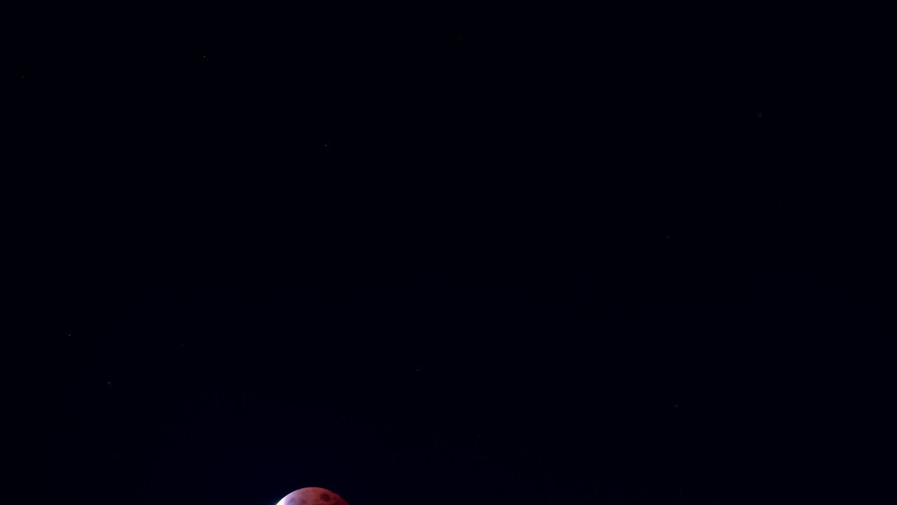 月全食复圆阶段月掩天王星延时摄影