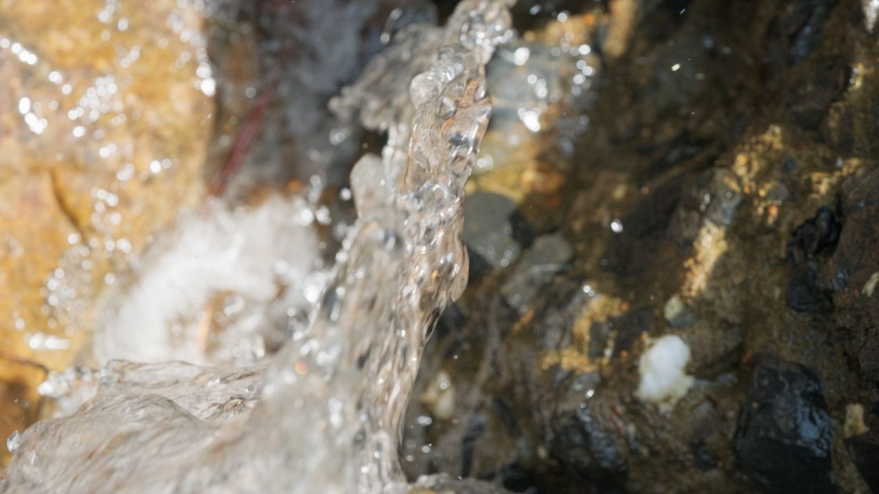 山泉水小溪瀑布河流4K实拍空镜