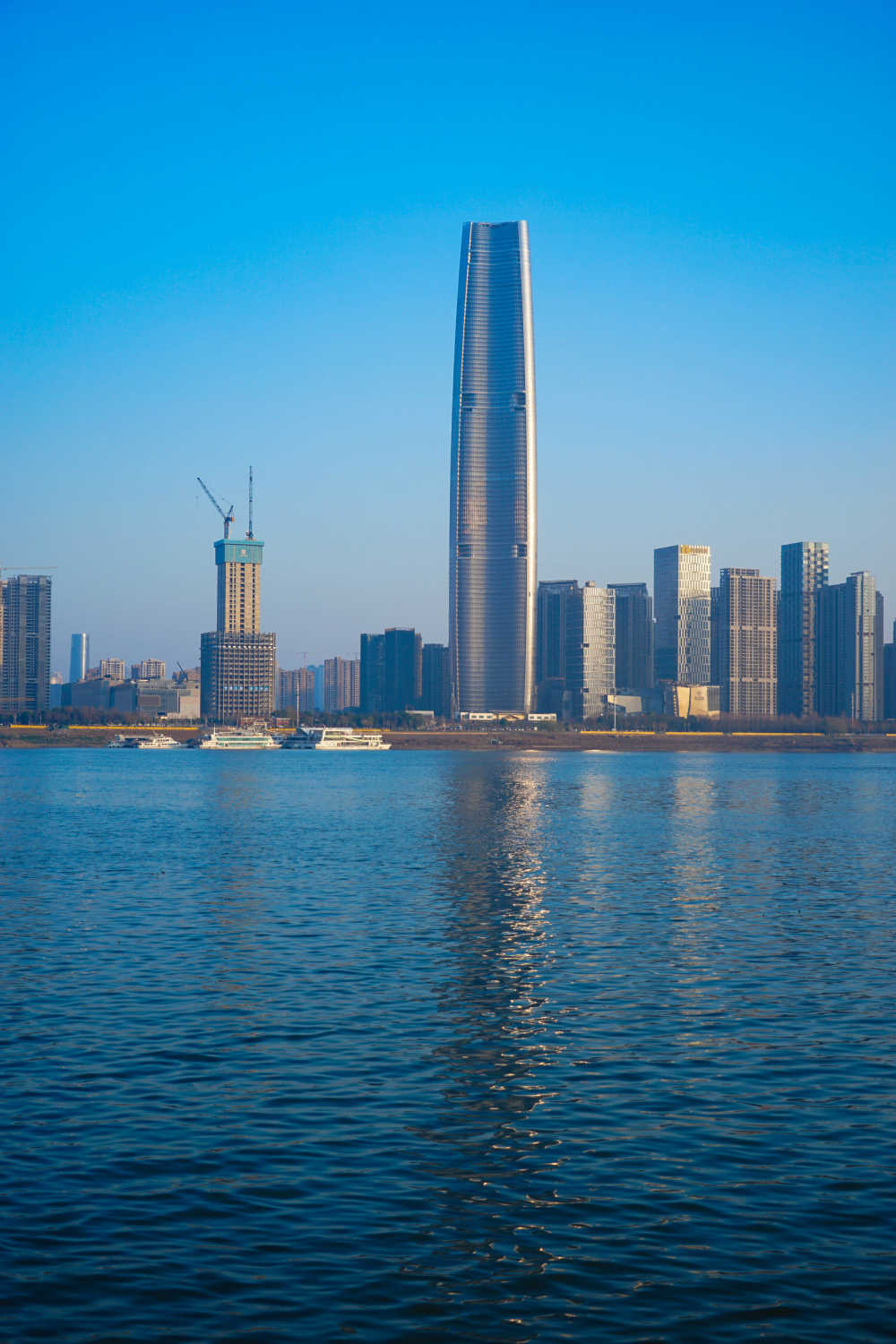 绿地中心