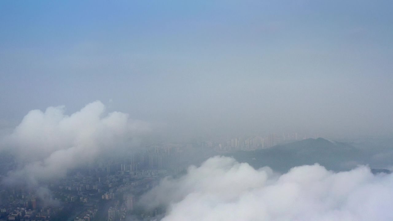 地标建筑上空昨天的云世界二十