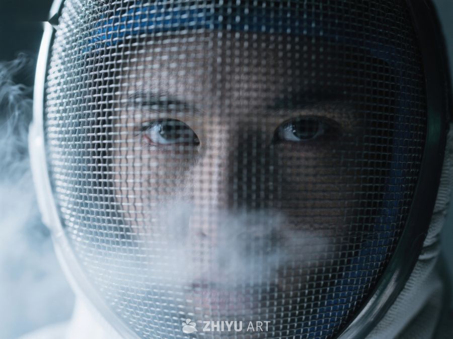 击剑者专注的眼神 114