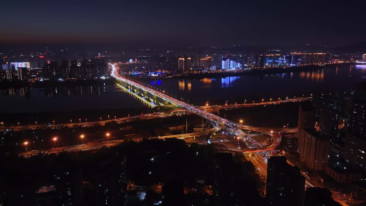 湖南长沙湘府路大桥城市建筑交通车流航拍 16