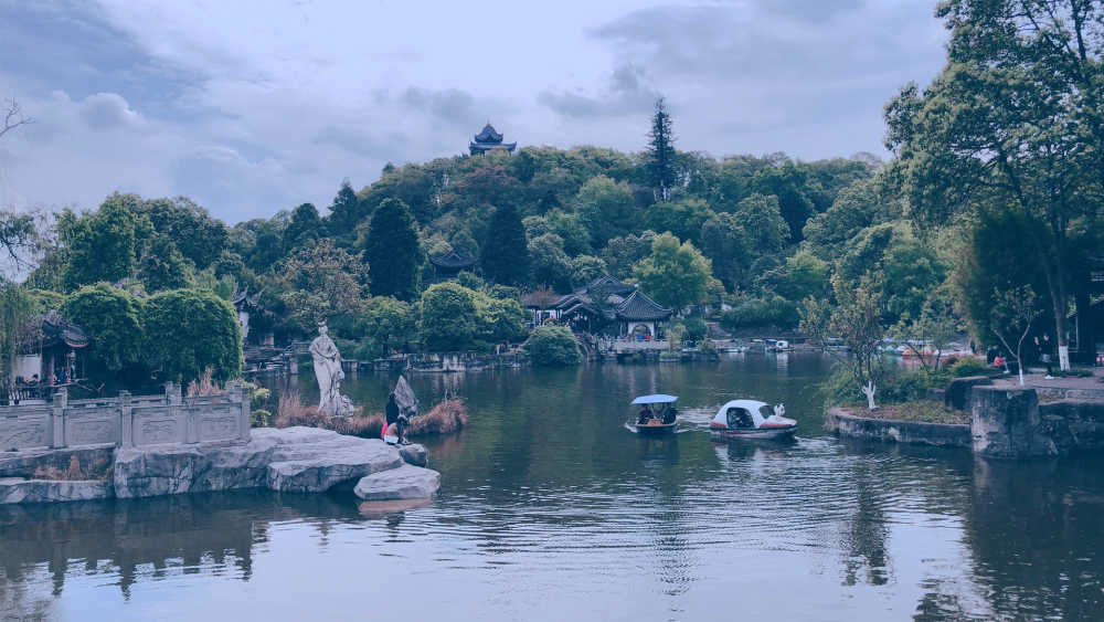 西山公园中心湖