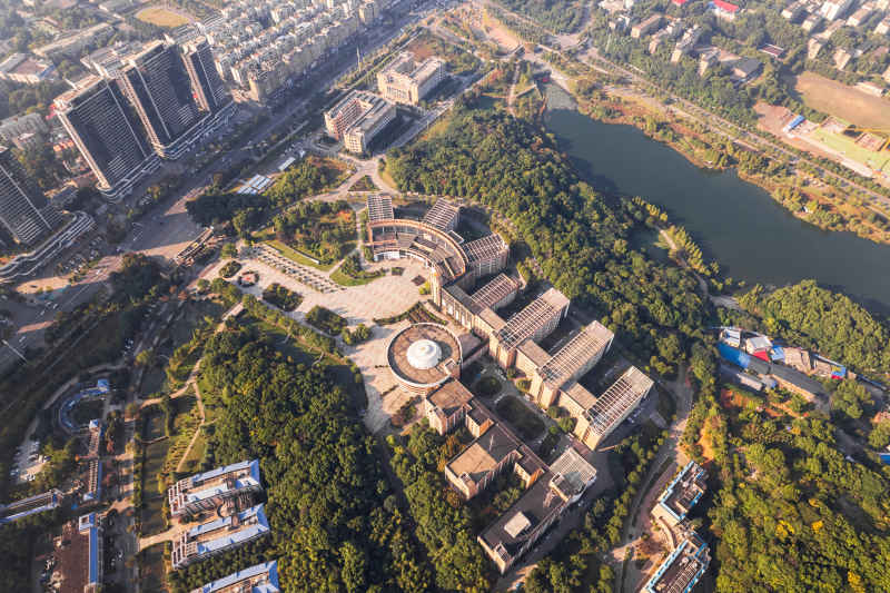晨光下的湖南工程学院