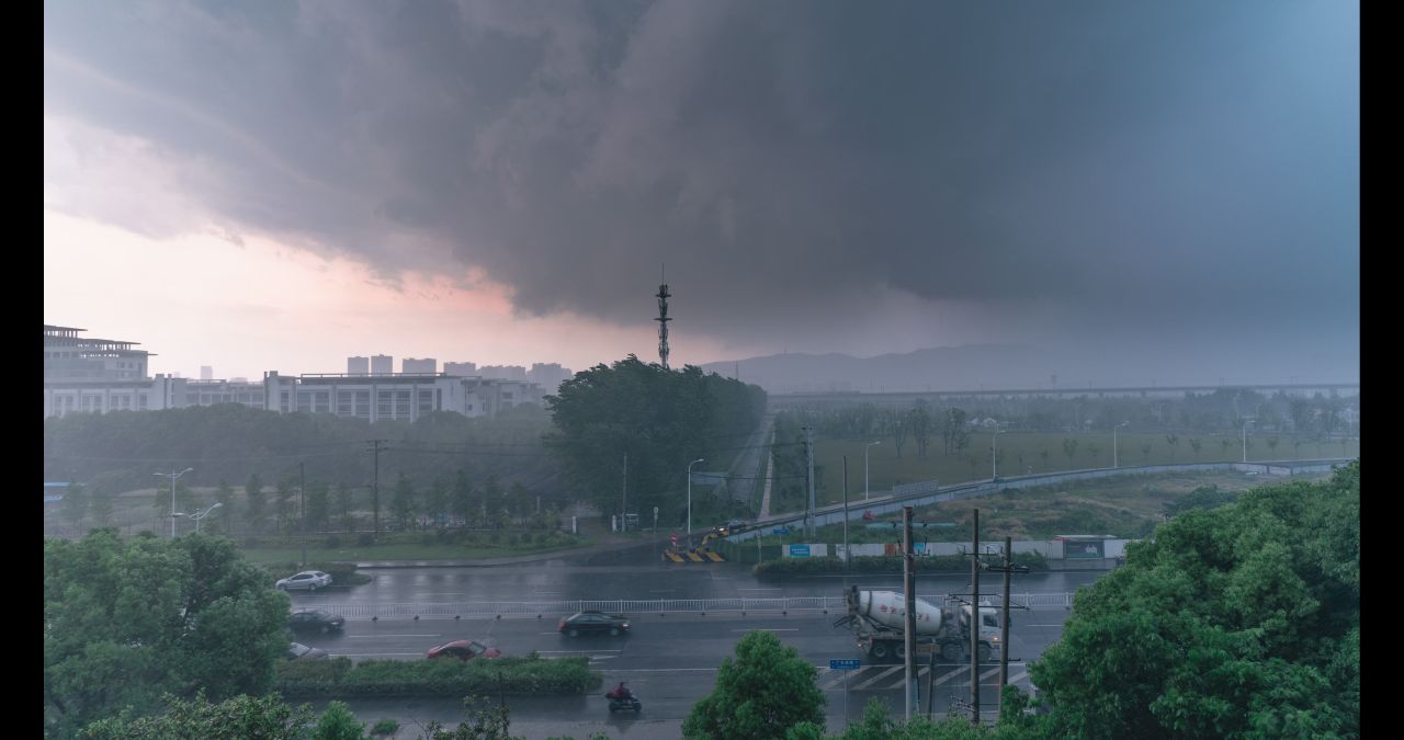 夏季短暂暴风雨延时