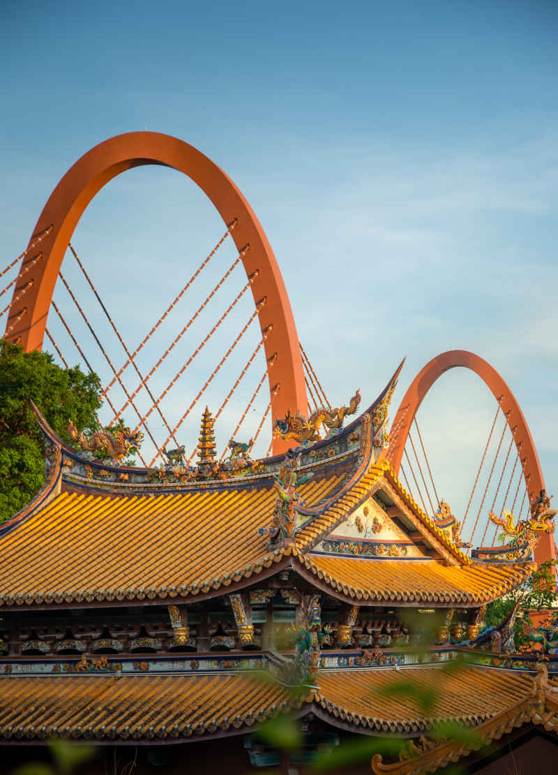 桥与古寺