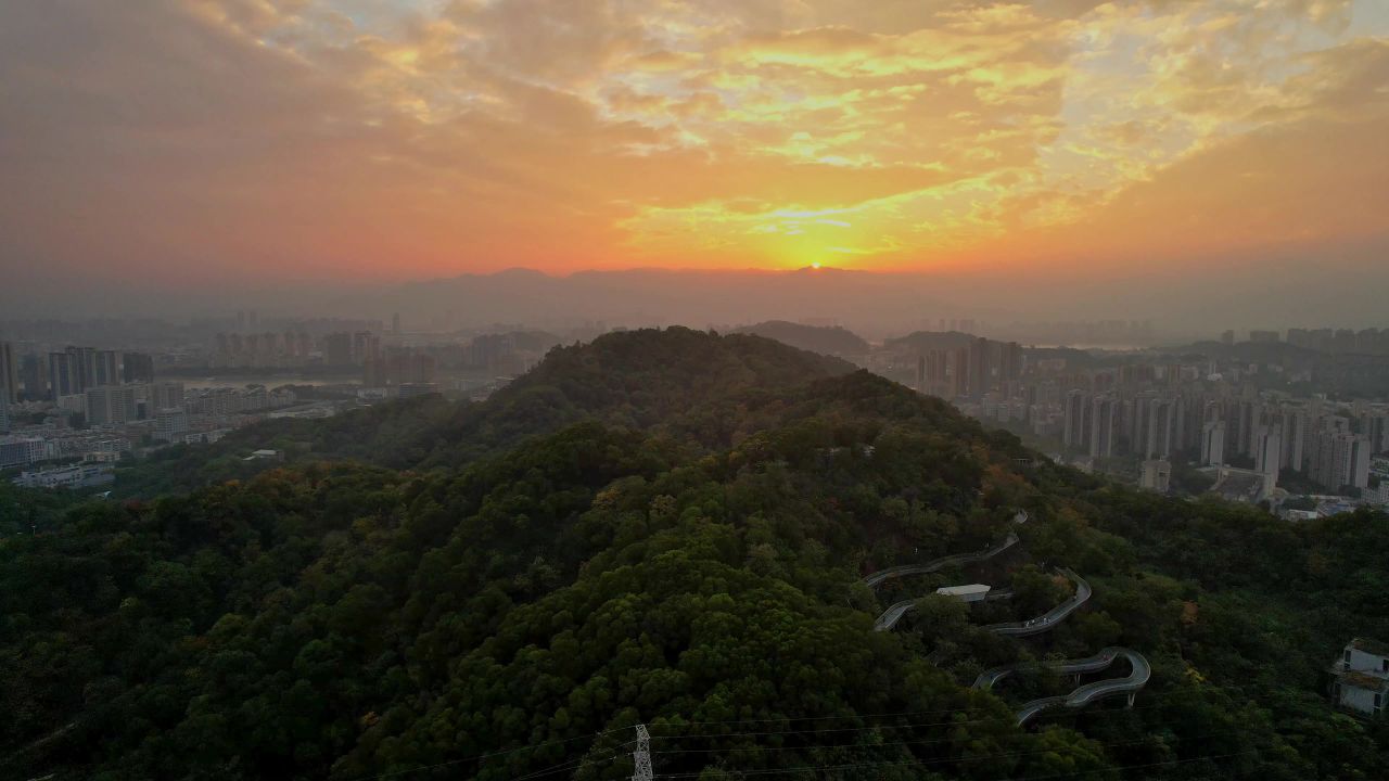 航拍福州梅峰山地公园 3