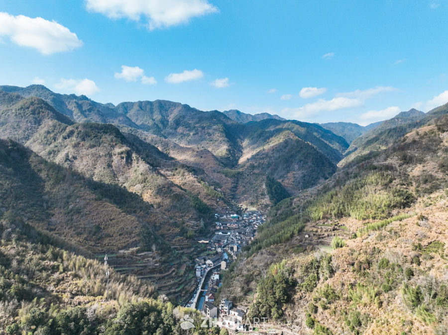 浙江金华武义山下鲍村航拍全景 4