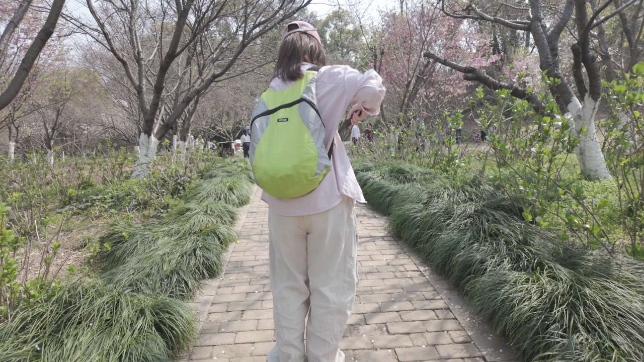 背影 1