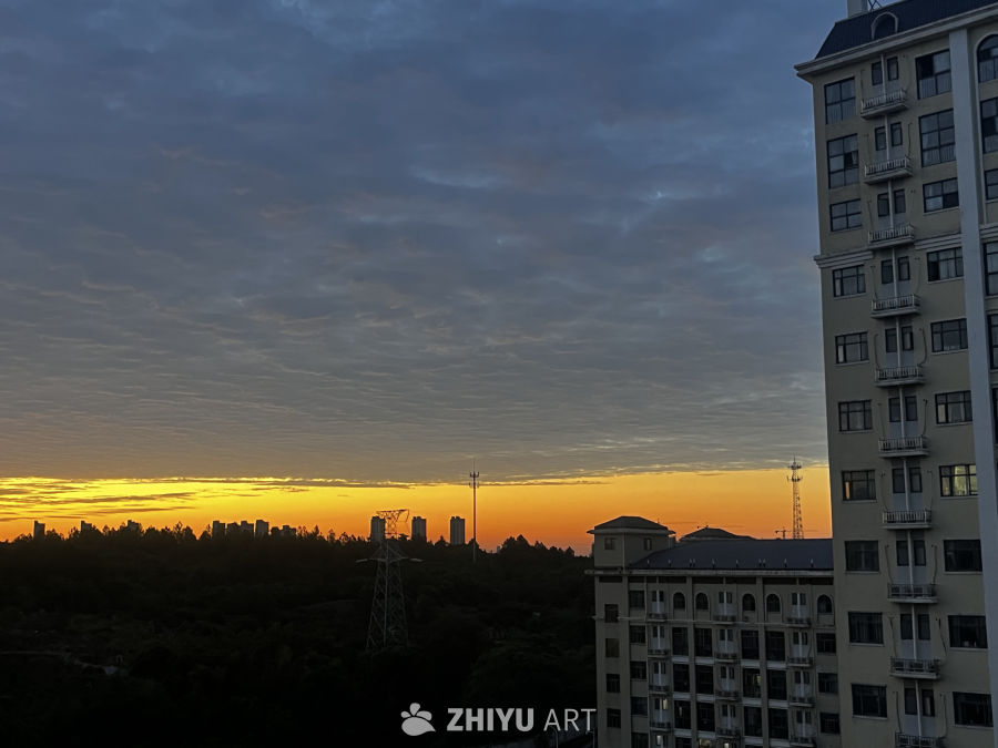 都市黄昏的宁静时刻