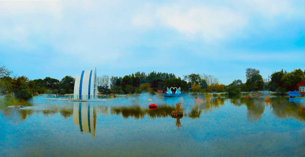 美丽的湖景