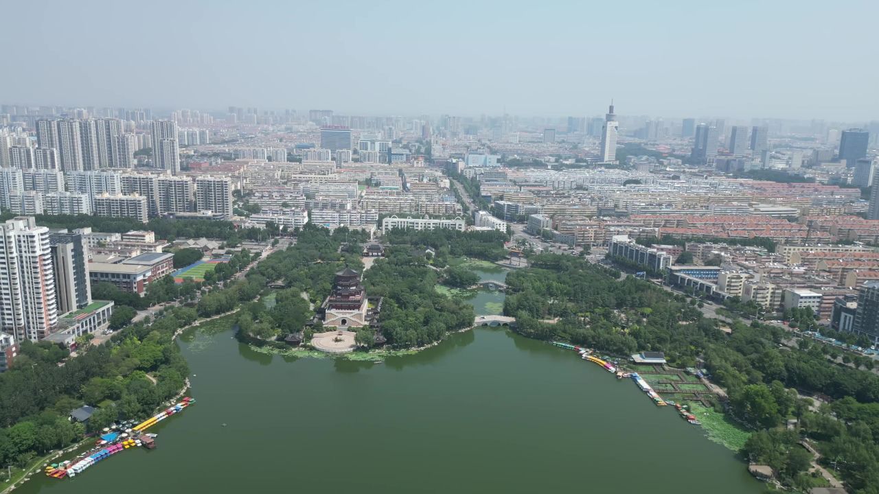 航拍山东济宁城市风光