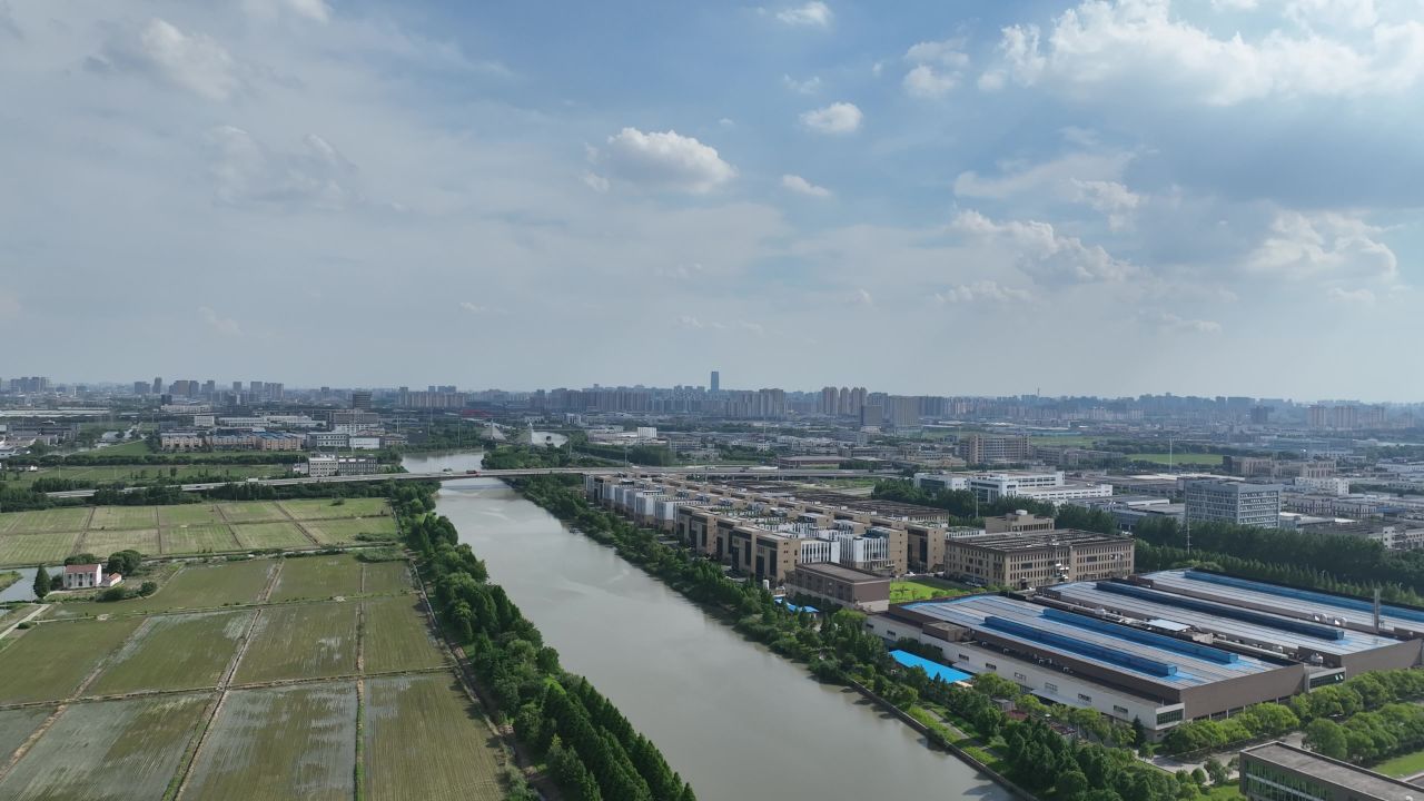 4K航拍乡镇工业区 3