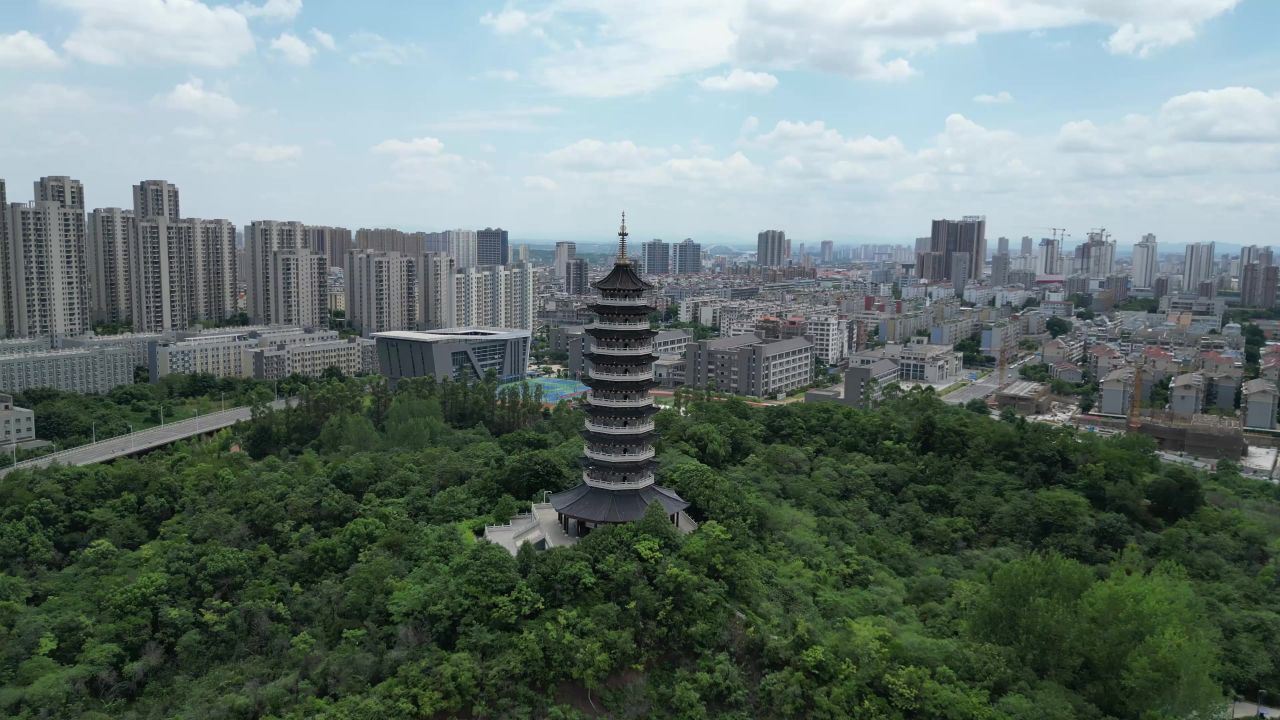 航拍江西赣州杨梅渡公园翠浪塔