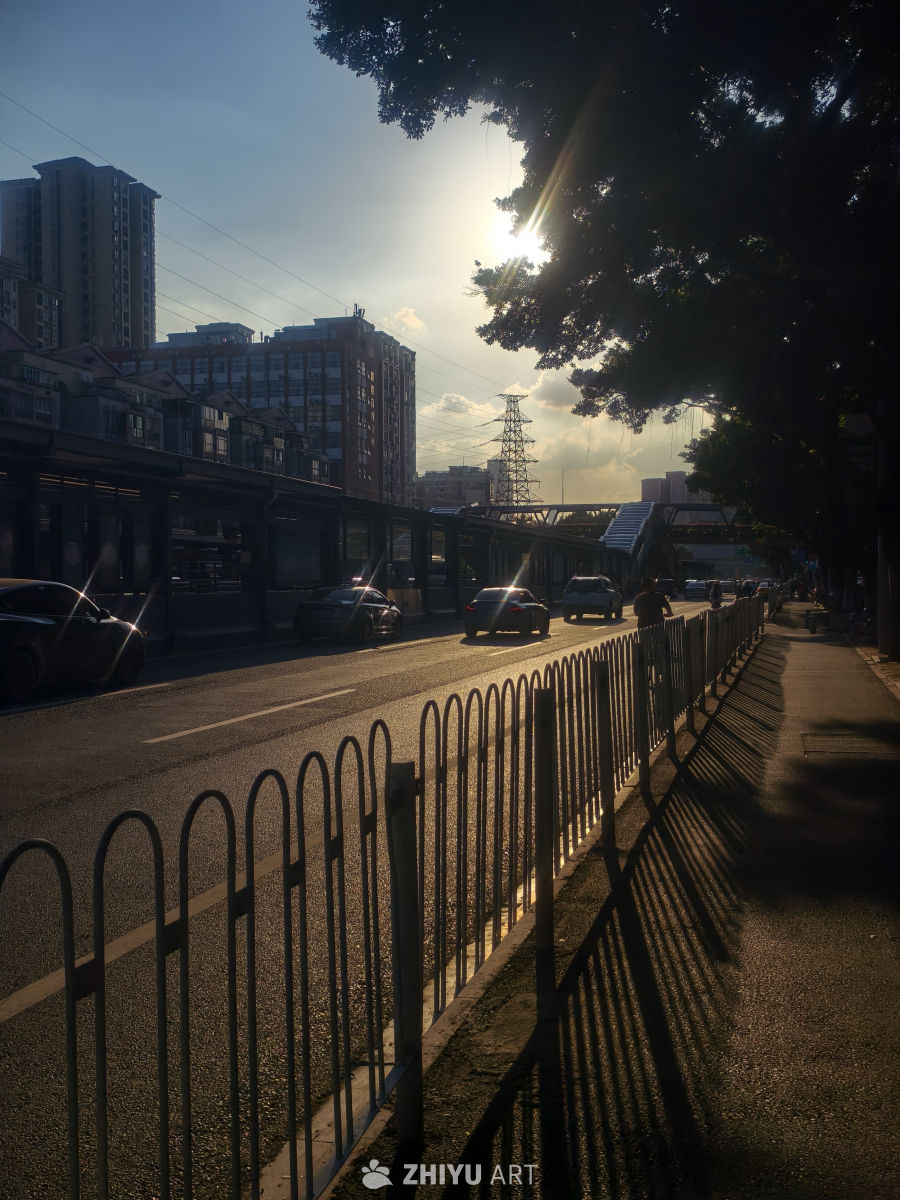 都市黄昏光影