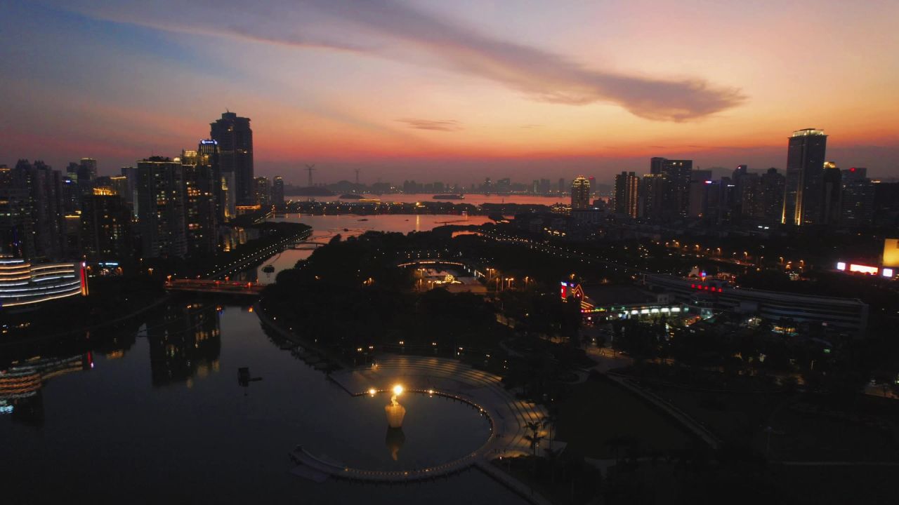 航拍厦门白鹭洲公园景观