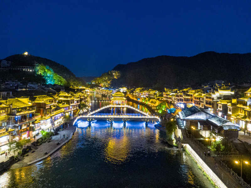 湖南湘西凤凰古城夜景