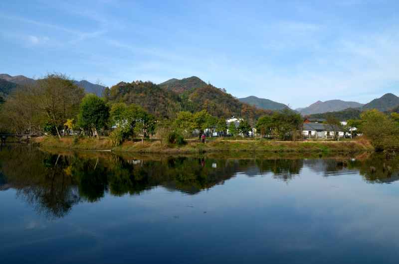 皖南川藏线 澄澈湖水 5