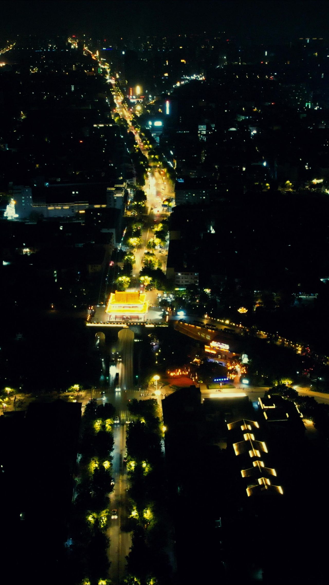 河南开封城市夜景灯光竖屏航拍  