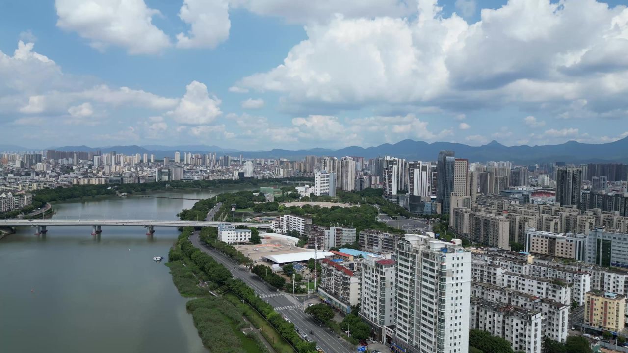 航拍江西赣州飞龙大桥