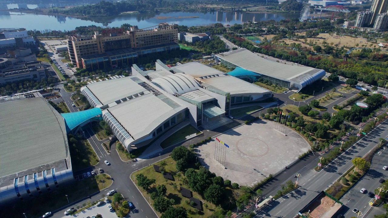 航拍宁德市会展中心景观