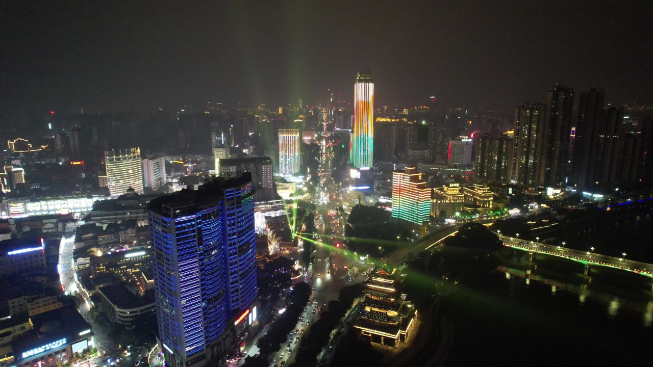 广西南宁城市夜景灯光民族大道