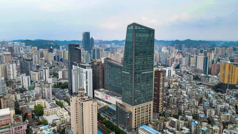 贵州贵阳城市风光航拍图 