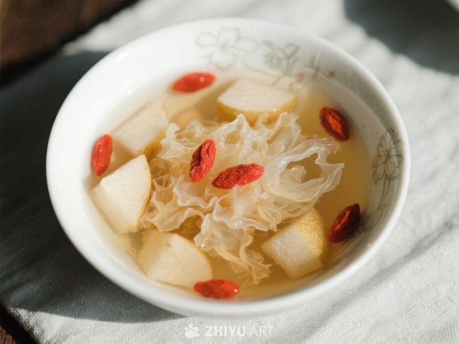 银耳雪梨枸杞汤，滋补养生佳品 1109