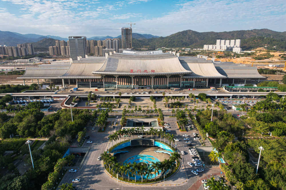 航拍厦门北站建筑景观