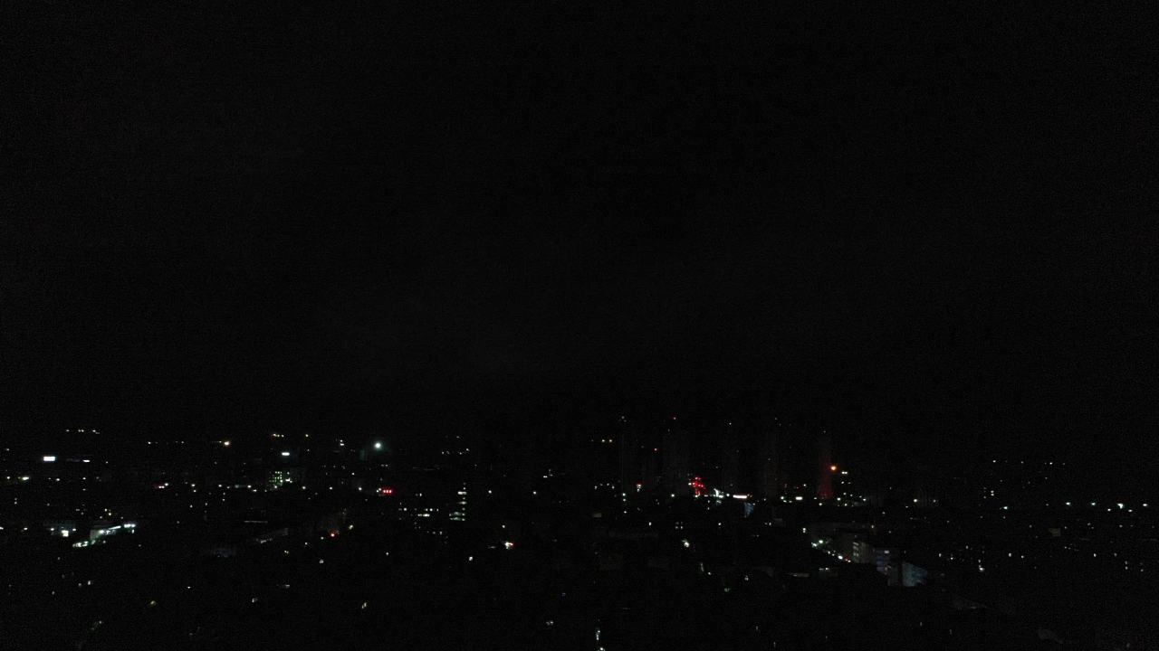 夜幕下的城市航拍