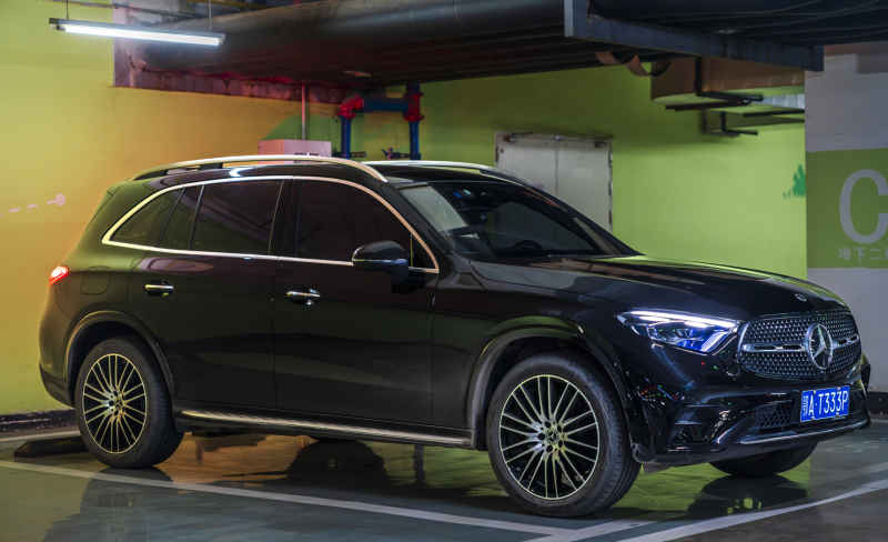 奔驰GLC300L 16