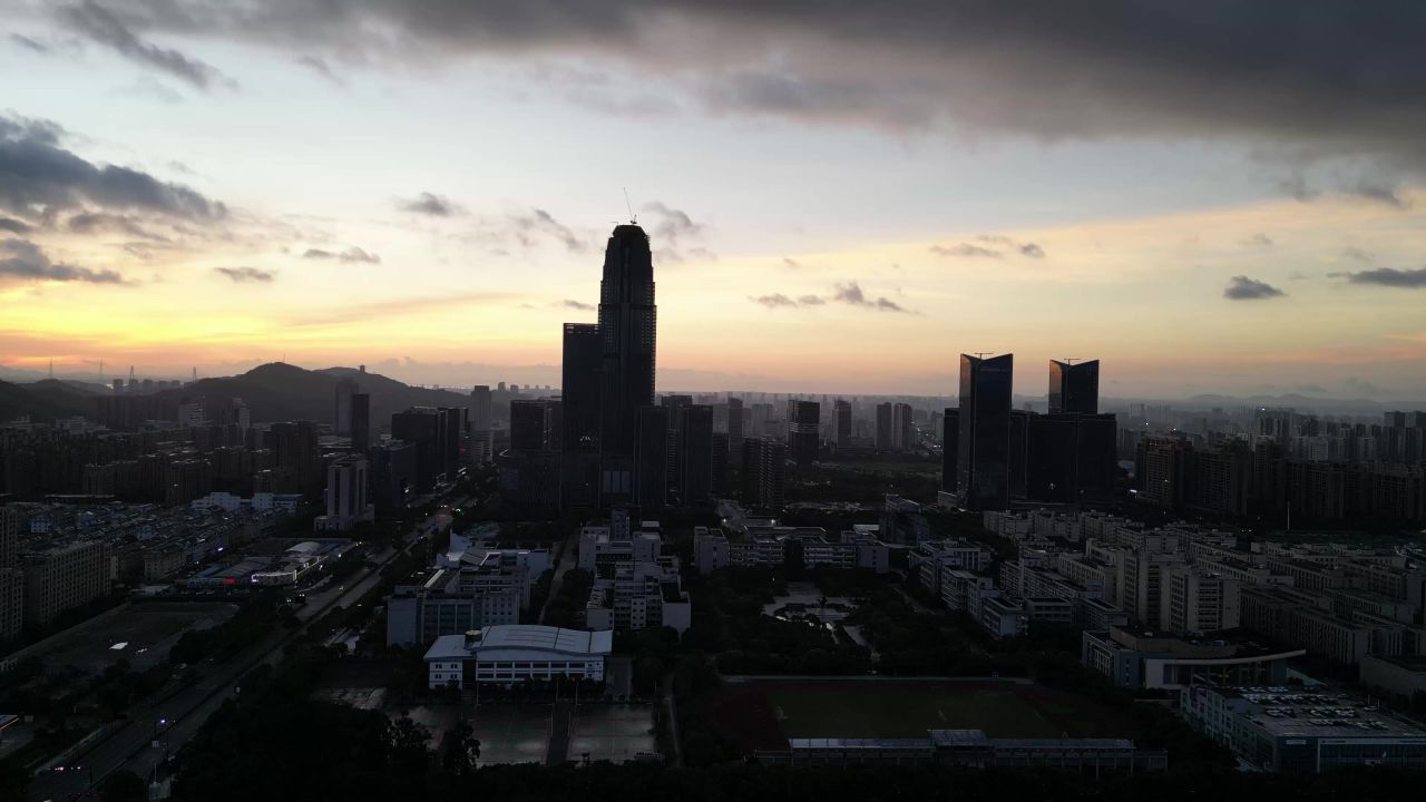  航拍台州天盛中心彩霞
