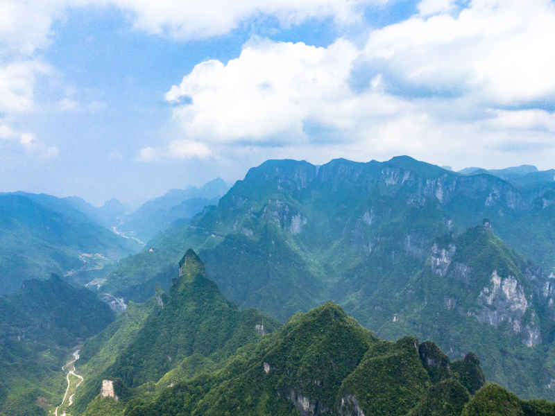 湖南张家界秀丽山川
