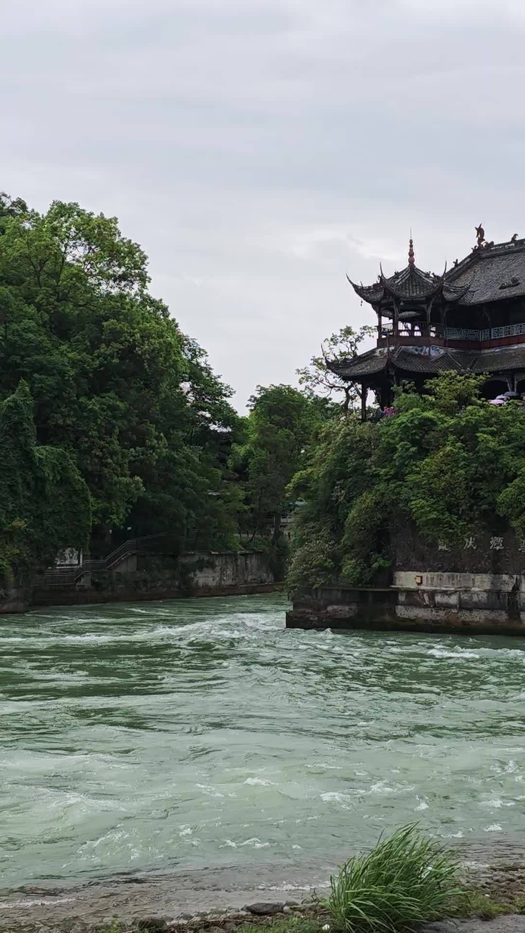 都江堰南桥 5