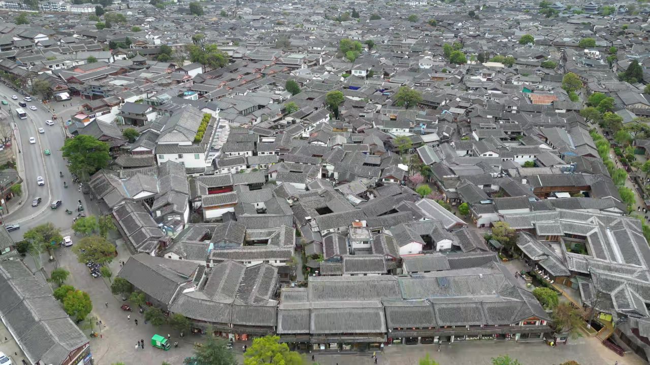 航拍云南丽江古城5A景区